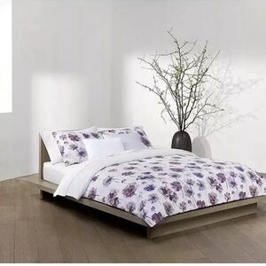 Calvin Klein Watercolor Bloom King Duvet Cover+2King Shams. Amethyst!Brand New!